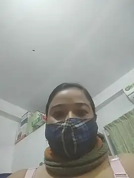 momo loves online show from March 19, 6:08 pm