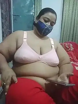 momo loves online show from April 12, 6:11 pm