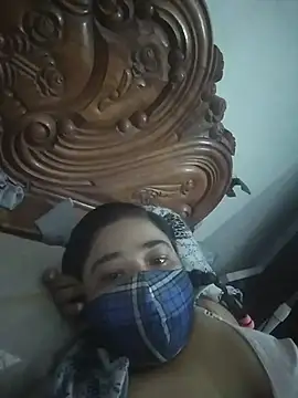 momo loves online show from February 15, 3:33 pm