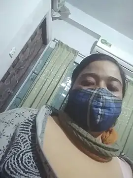 momo loves online show from February 12, 3:56 pm