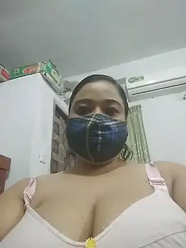 momo loves online show from February 26, 5:46 pm