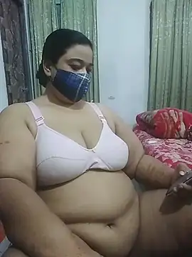 momo loves online show from April 1, 5:32 pm