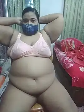 momo loves online show from April 14, 10:42 am