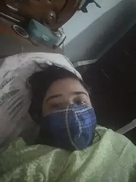 momo loves online show from April 10, 9:49 am