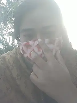 Snapshot of momo_loves chatting on January 12, 10:00 am momo loves online show from January 12, 10:00 am