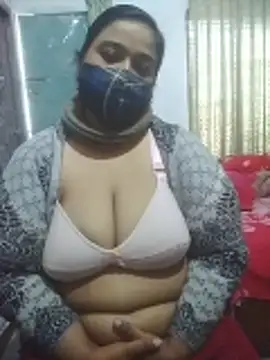 momo loves online show from February 2, 6:01 am