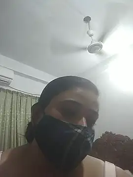 momo loves online show from June 4, 5:06 pm