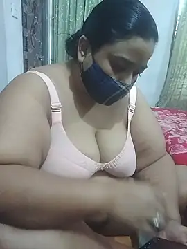 momo loves online show from April 26, 3:26 am