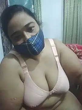 momo loves online show from April 4, 4:46 pm