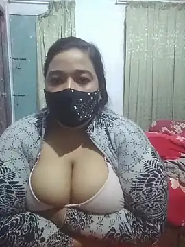 momo loves online show from February 11, 2:28 pm