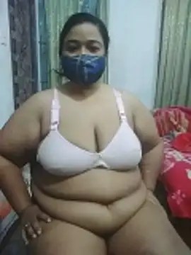 momo loves online show from April 7, 3:36 pm