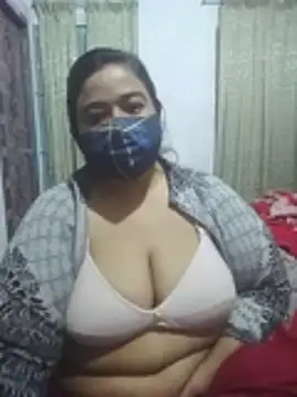 momo loves online show from February 16, 4:16 pm