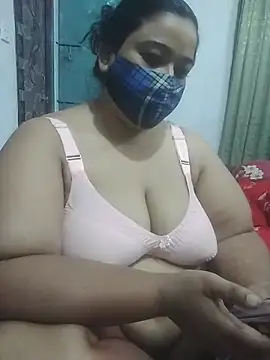 momo loves online show from May 11, 2:29 pm
