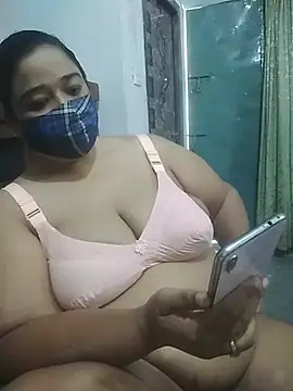 momo loves online show from April 12, 3:21 am