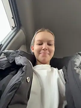 AshleyMur online show from March 13, 5:45 am