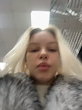 AshleyMur online show from March 25, 5:18 am