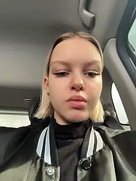 AshleyMur online show from April 19, 5:19 am