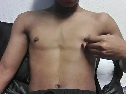 Saadmyy4444 online show from May 1, 4:56 pm