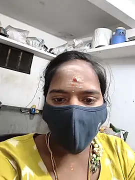 Tamil Hot Divya online show from February 15, 11:03 pm