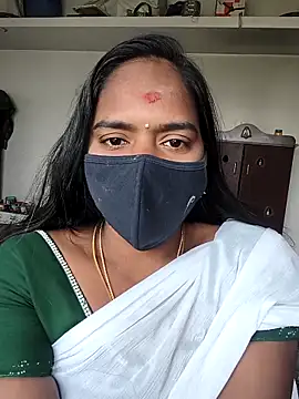 Tamil Hot Divya online show from February 17, 5:38 am