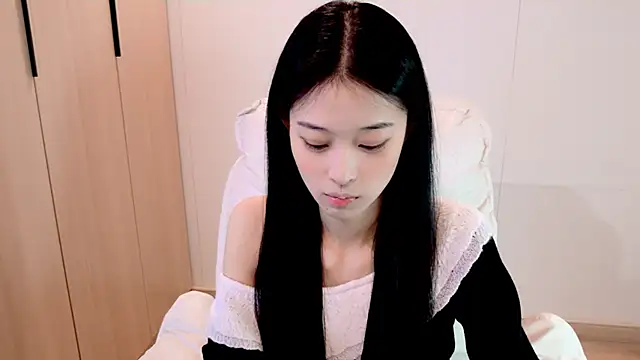 iiiiiiiiiu online show from January 18, 8:51 am