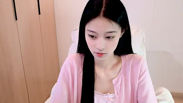 iiiiiiiiiu online show from February 5, 7:26 am