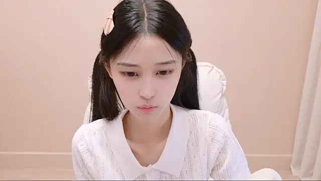 iiiiiiiiiu online show from May 11, 1:23 pm