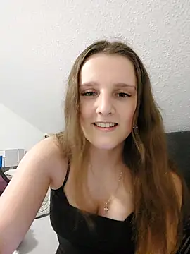 HotAlice69 online show from January 14, 12:20 pm