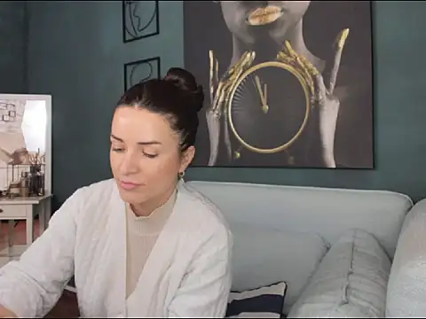 VanillaBlyss online show from April 3, 8:32 am