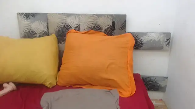 SEXY MATURExx online show from March 25, 5:18 am