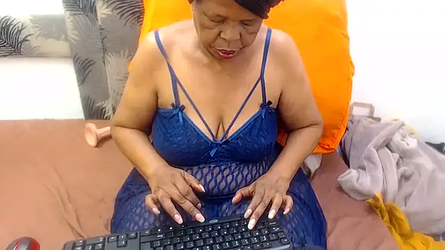 SEXY MATURExx online show from March 20, 7:37 pm