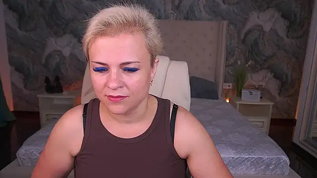 CrystalVibe online show from June 19, 5:46 am