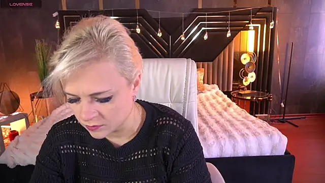 CrystalVibe online show from March 8, 6:17 am