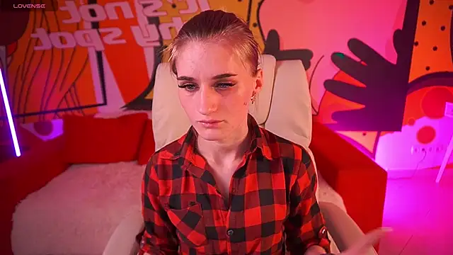 DiamondNina online show from March 24, 7:58 pm