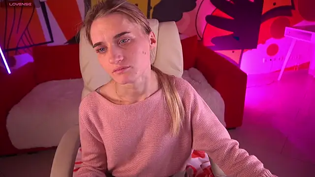 DiamondNina online show from March 18, 8:32 pm