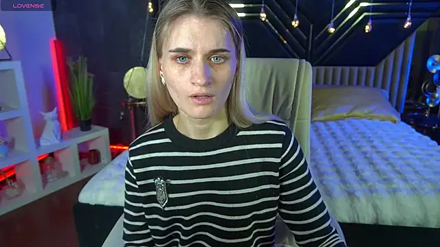 DiamondNina online show from March 23, 9:03 pm