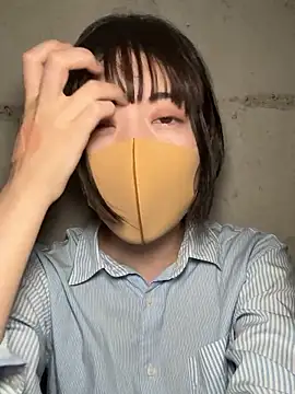 Snapshot of minami_room chatting on July 13, 1:43 pm minami room online show from July 13, 1:43 pm