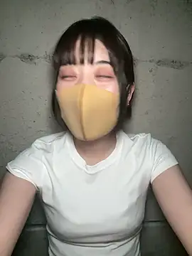 Snapshot of minami_room chatting on July 18, 12:47 pm minami room online show from July 18, 12:47 pm