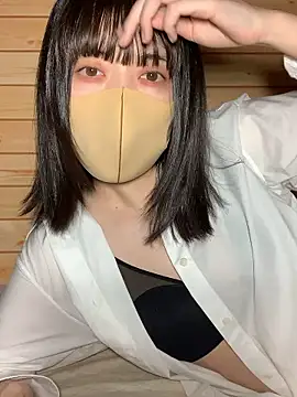 minami room online show from April 20, 1:24 pm