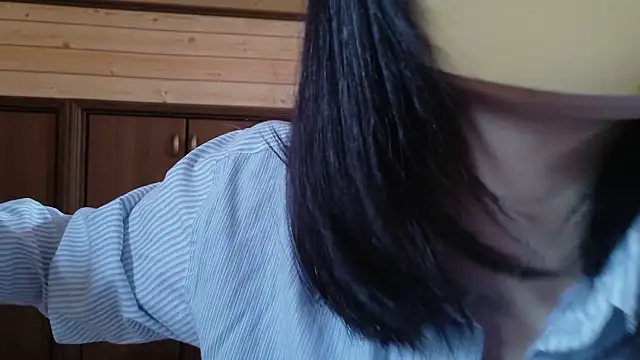minami room online show from June 5, 5:34 am