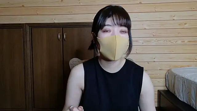 Snapshot of minami_room chatting on July 1, 2:39 pm minami room online show from July 1, 2:39 pm