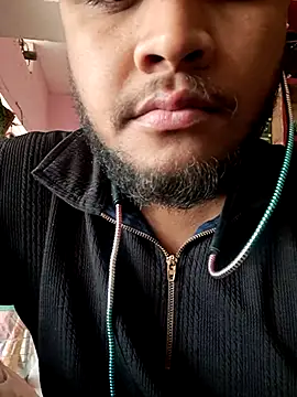 RaiStarrrr0-9 online show from January 13, 2:59 am