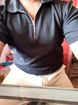 RaiStarrrr0-9 online show from January 9, 4:41 am