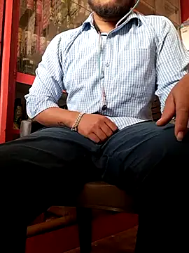 RaiStarrrr0-9 online show from January 11, 2:51 am