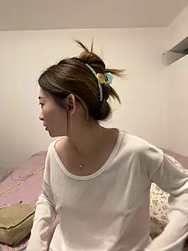 Xiaojuzi- online show from June 3, 1:45 pm