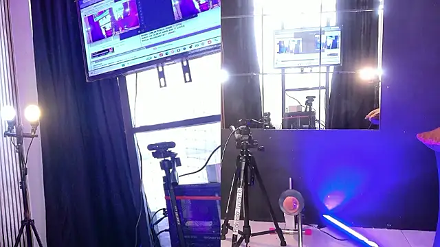 Hiddenhotcake online show from February 23, 8:20 pm