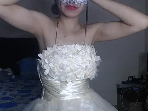 Hottie heer online show from February 12, 5:13 pm