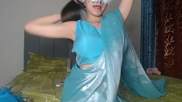 Hottie heer online show from June 11, 4:48 pm