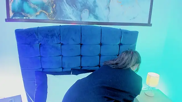 Snapshot of alyy_cut3 chatting on January 8, 1:17 pm alyy cut3 online show from January 8, 1:17 pm