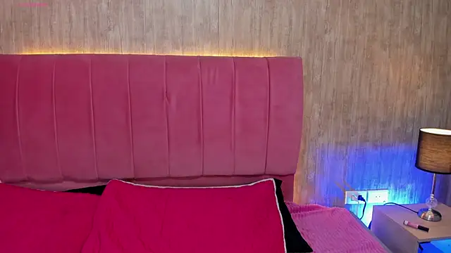 Snapshot of alyy_cut3 chatting on January 15, 1:25 pm alyy cut3 online show from January 15, 1:25 pm